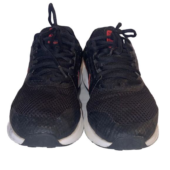 Athletic_Shoes